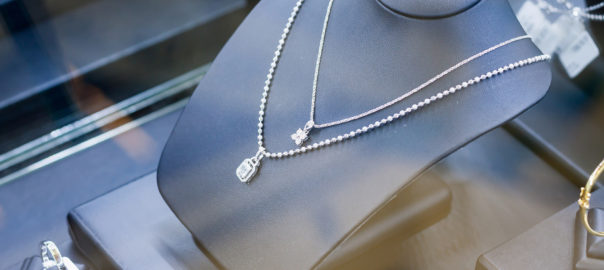 Gdzie kupić łańcuszki srebrne celebrytka?